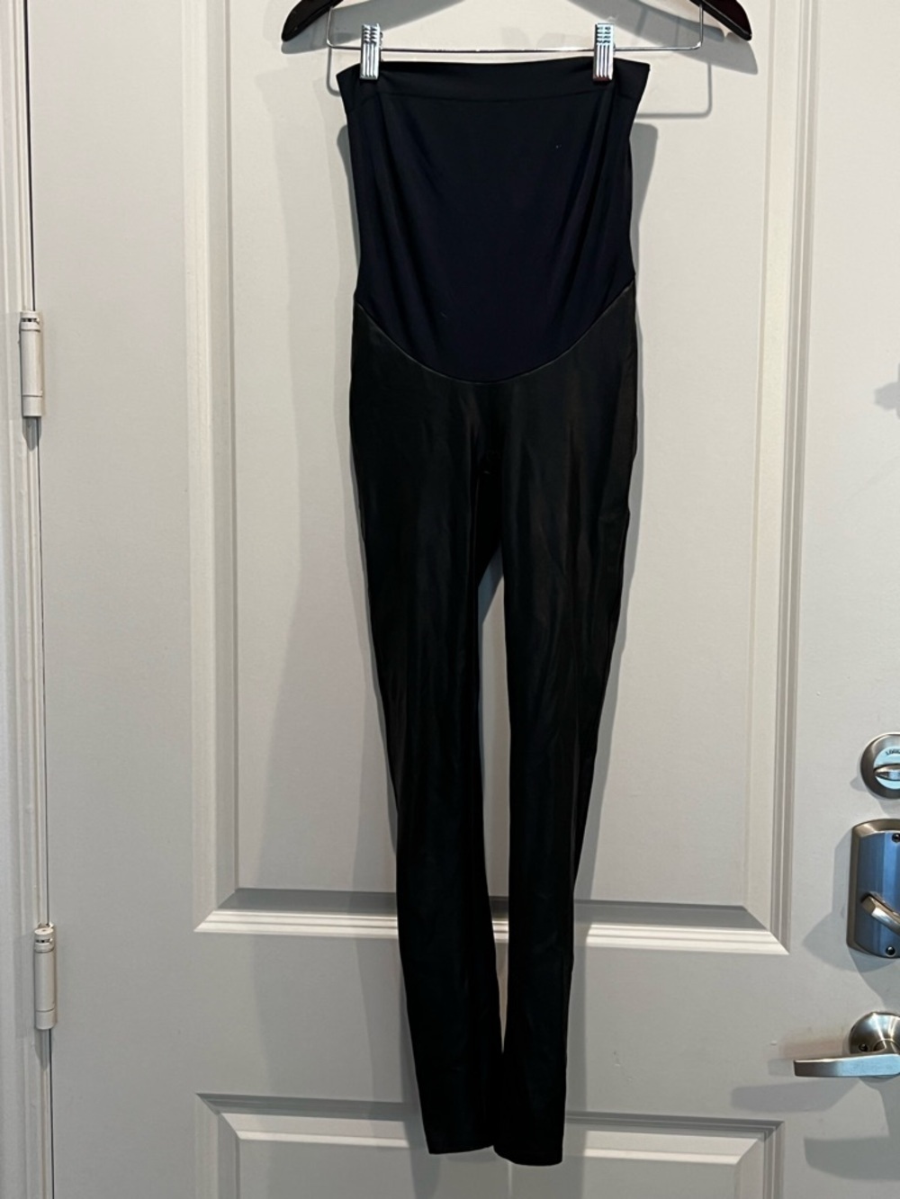 SPANX Faux Leather Maternity Leggings Black Size S NWOT Over The Bump Sculpting - Picture 2 of 4